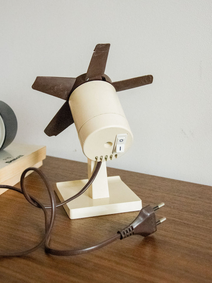 nour-appareil-electrique-vintage-plastique-43-6