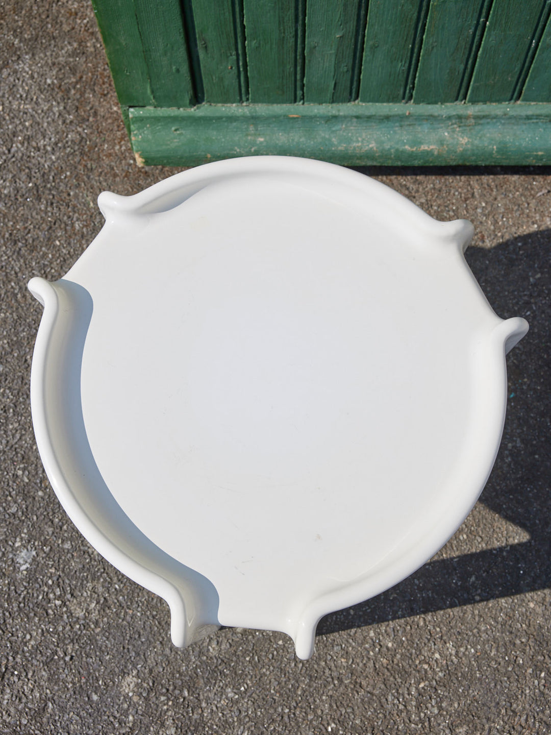 donna-table-basse-plastique-design-1088-7