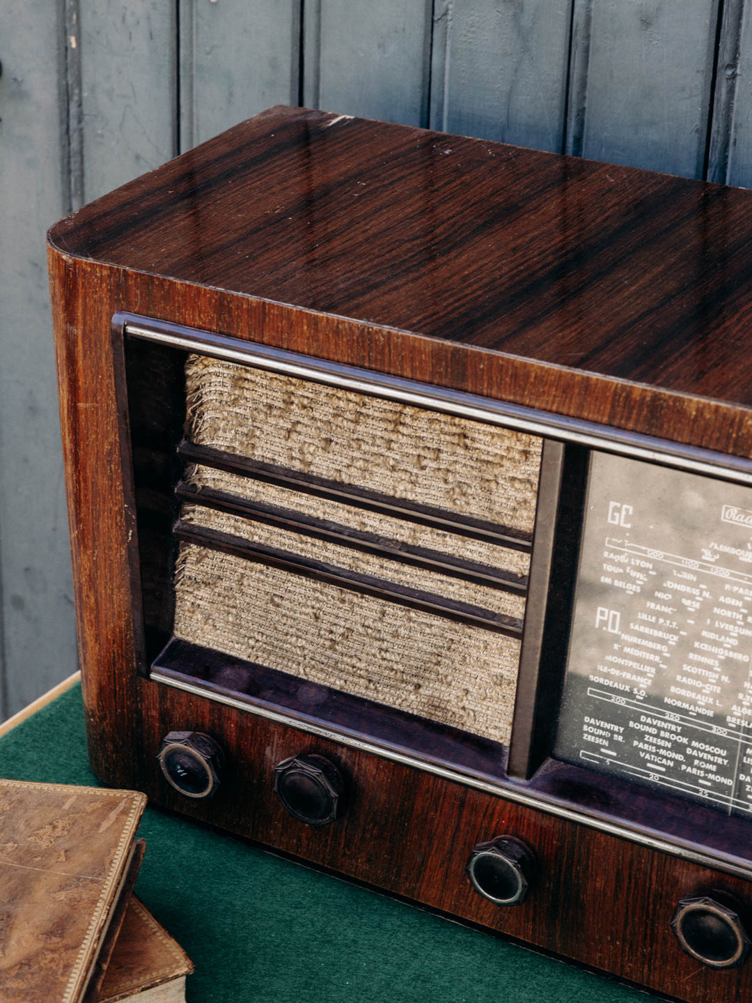 nour-appareil-electrique-vintage-bois-64-4