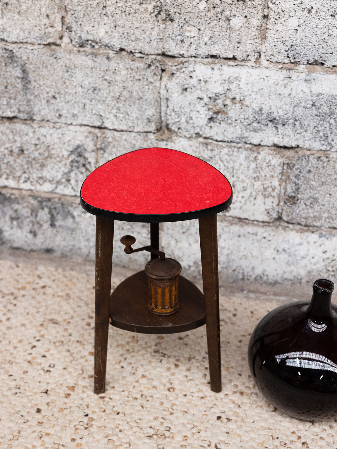axel-tabouret-bois-tripode-721-2