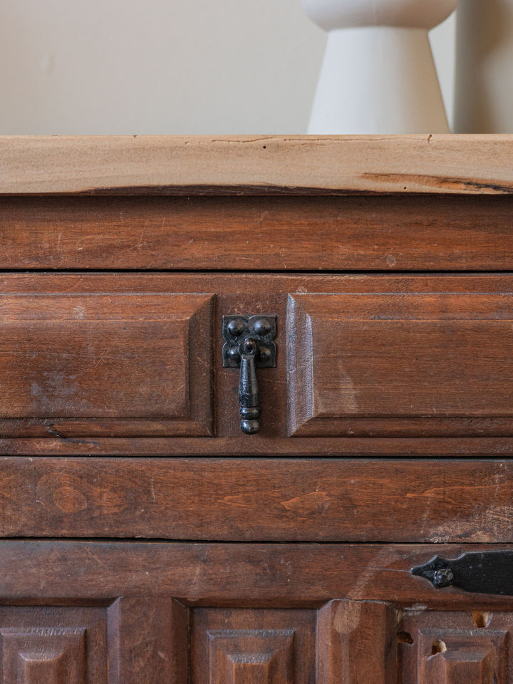 gilbert-buffet-bois-rustique-1832-4
