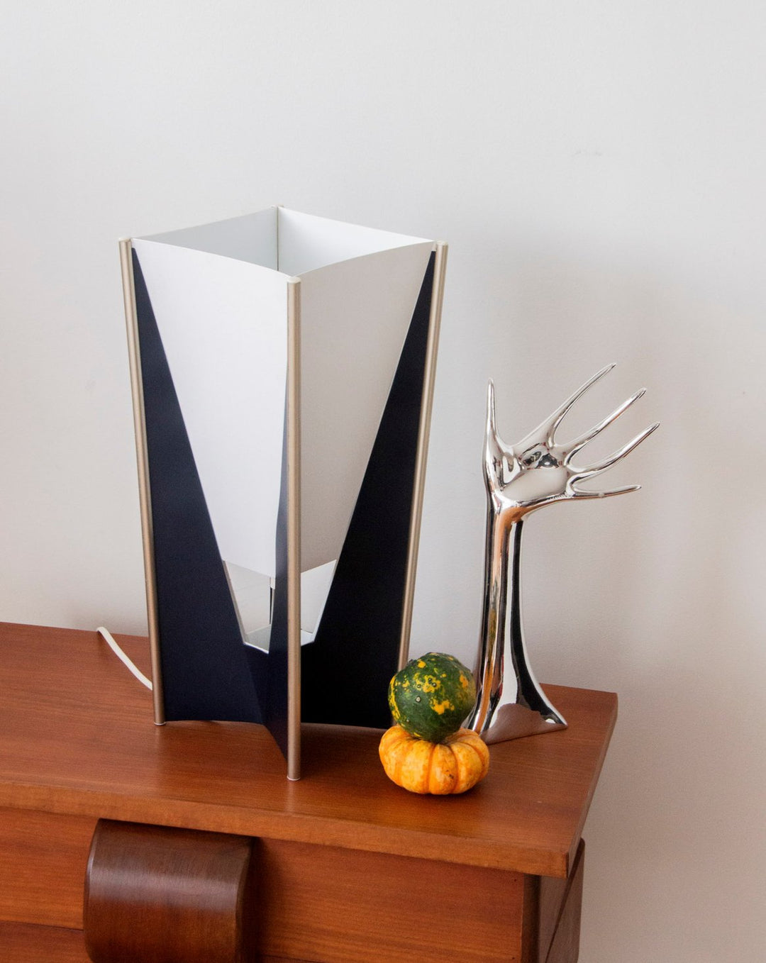 julia-lampe-à-poser-knoll-510-1