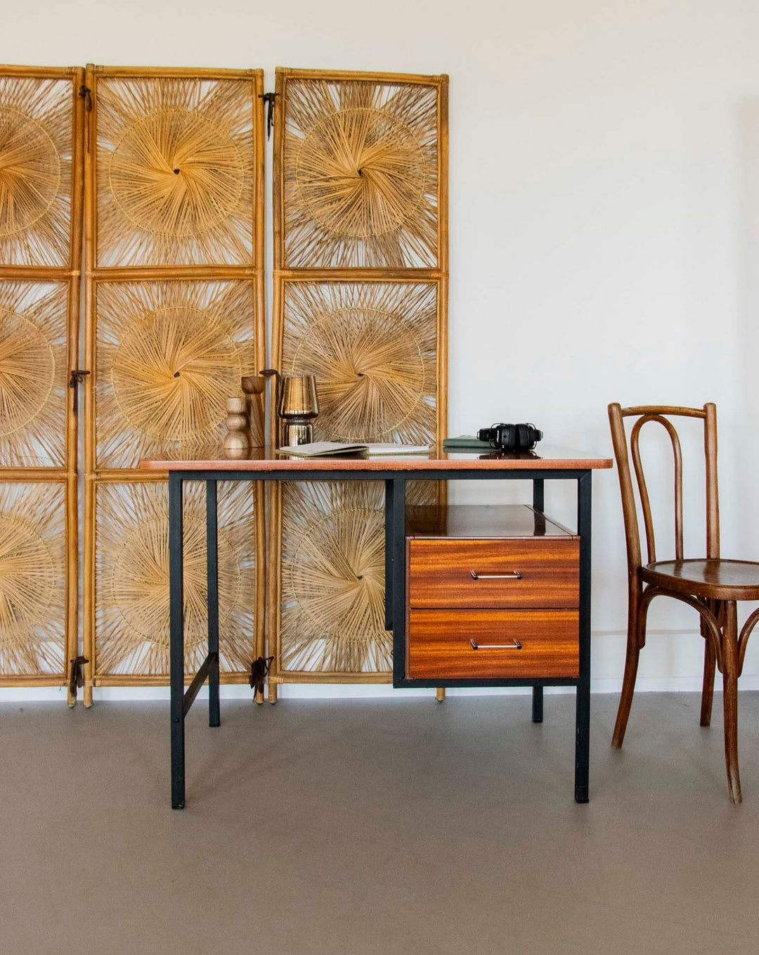 yvan-bureau-formica-521-1