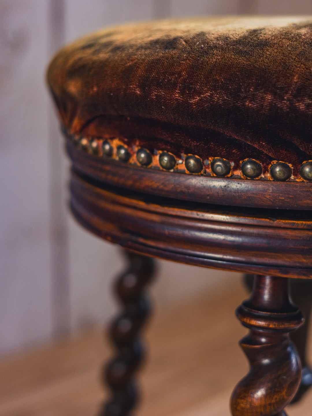 regis-tabouret-bois-791-7