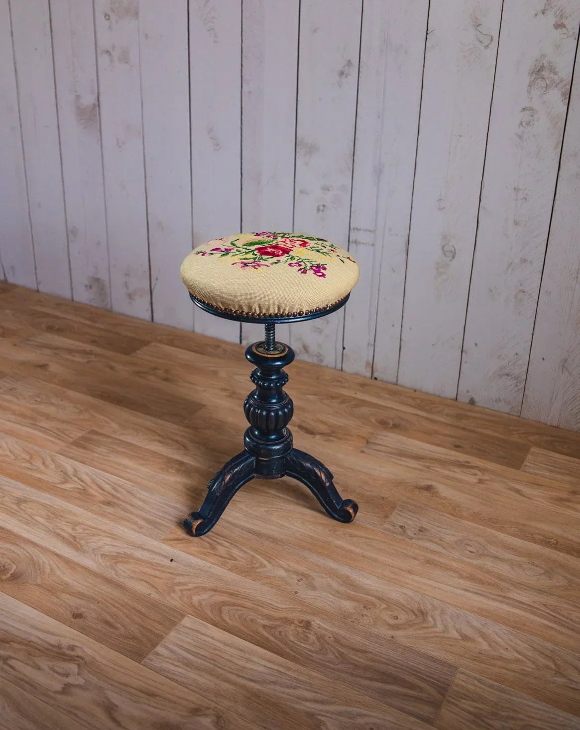 regis-tabouret-bois-792-1