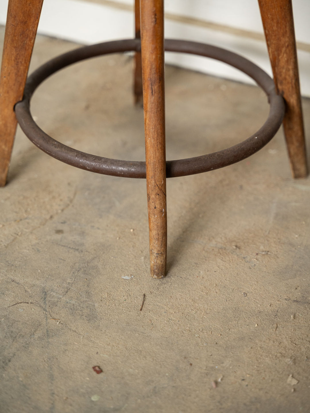 regis-tabouret-bois-1573-5