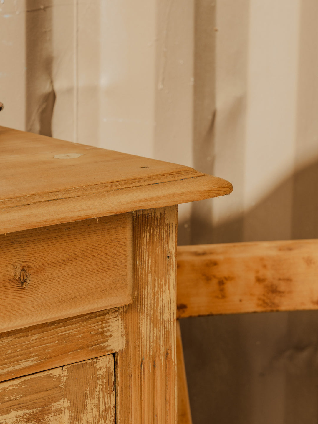 gilbert-buffet-bois-1753-9
