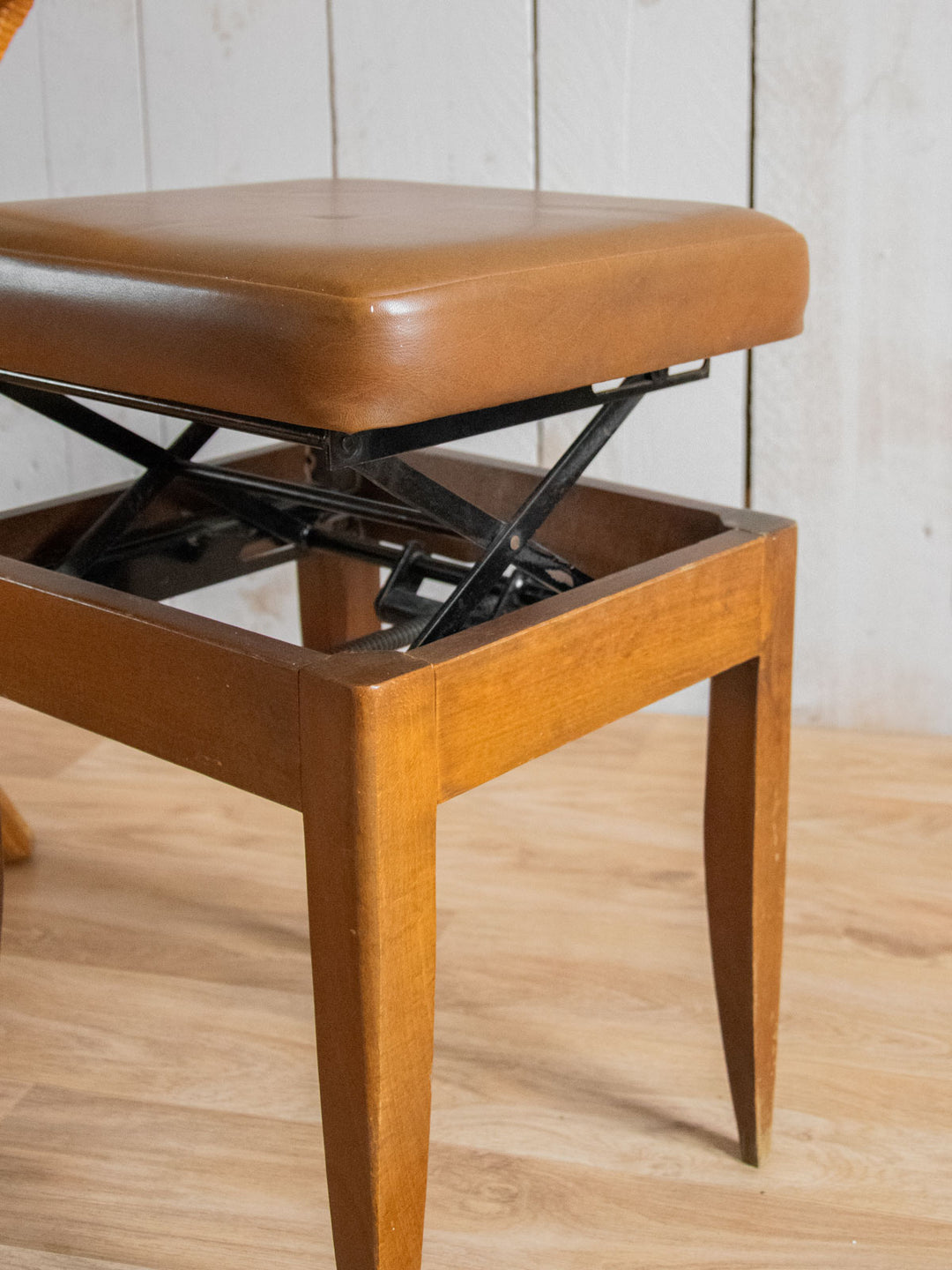 axel-tabouret-bois-621-4