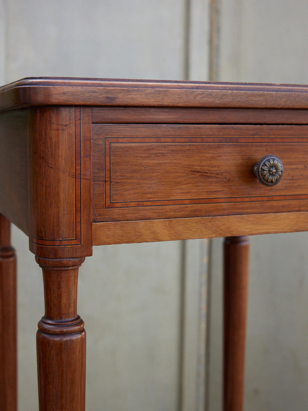 alfred-gueridon-bois-noyer-vintage-1464-4