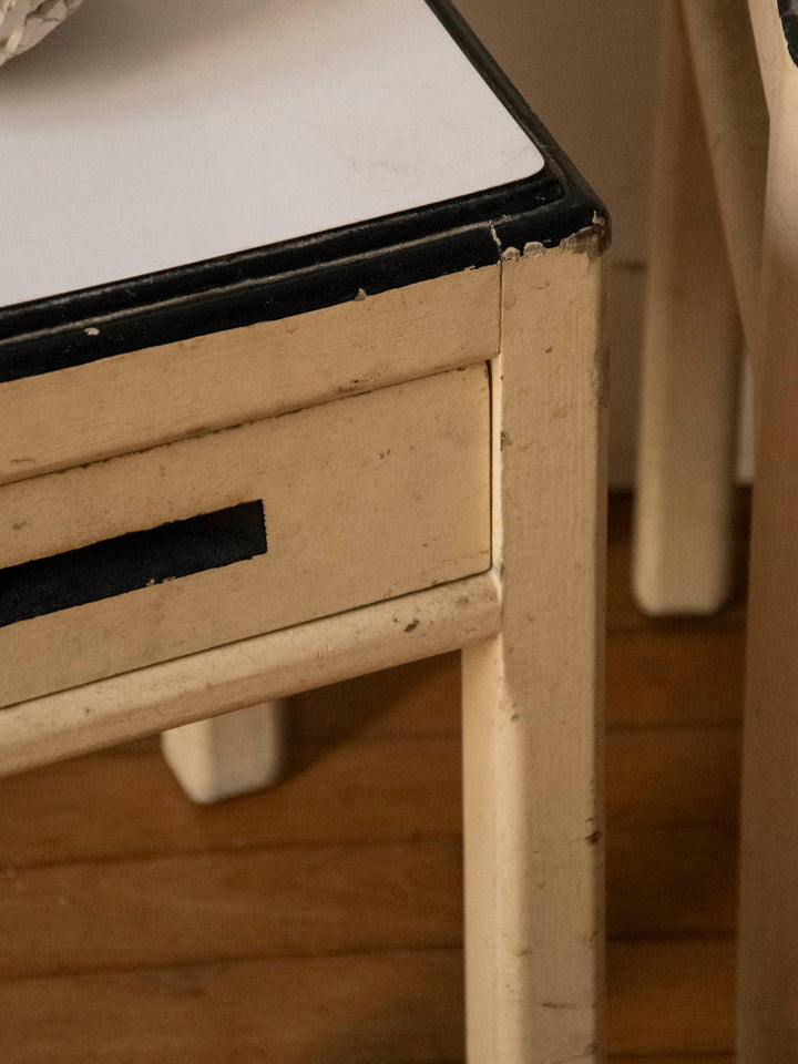 hanna-table-appoint-formica-1530-4
