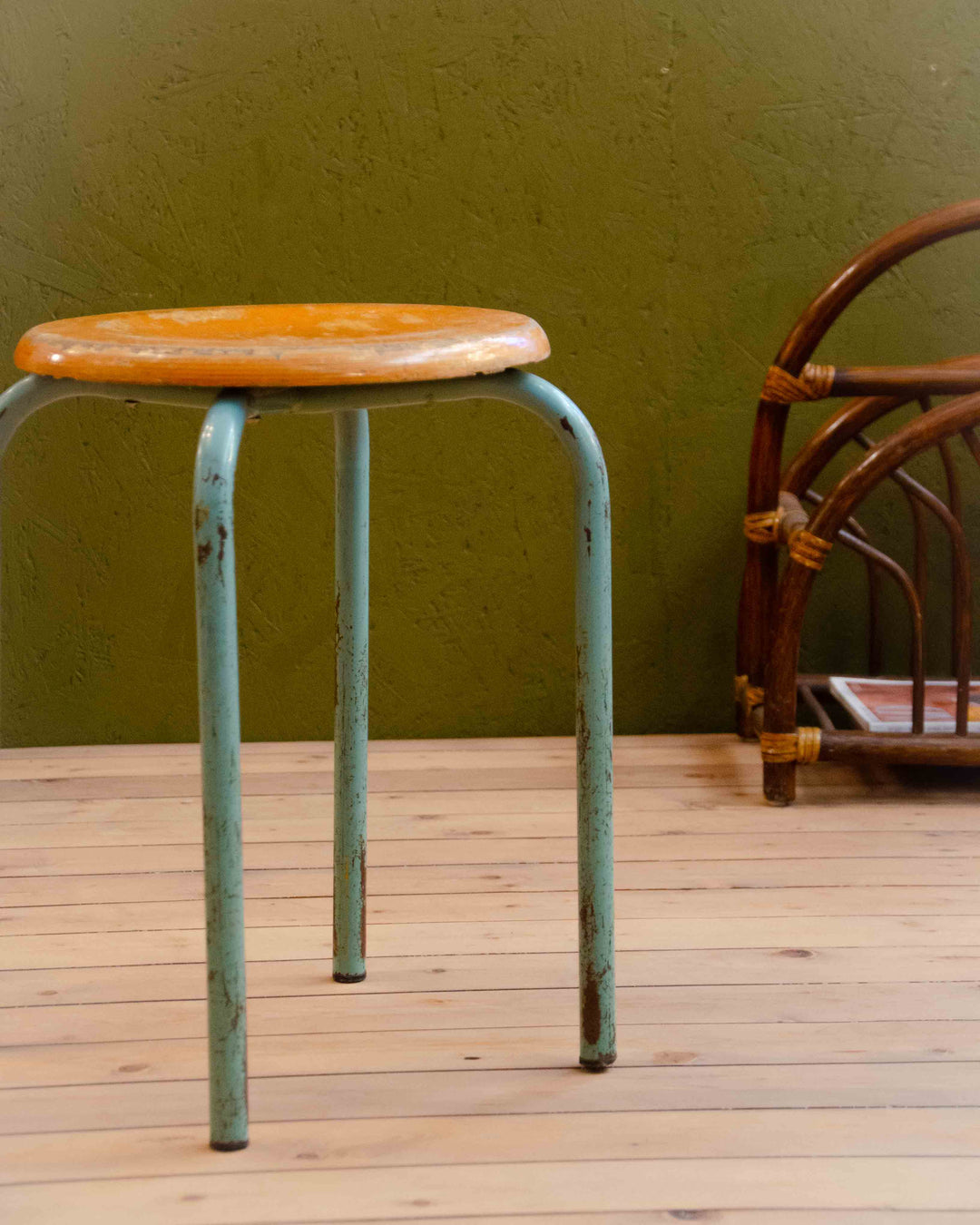 regis-tabouret-bois-1544-2
