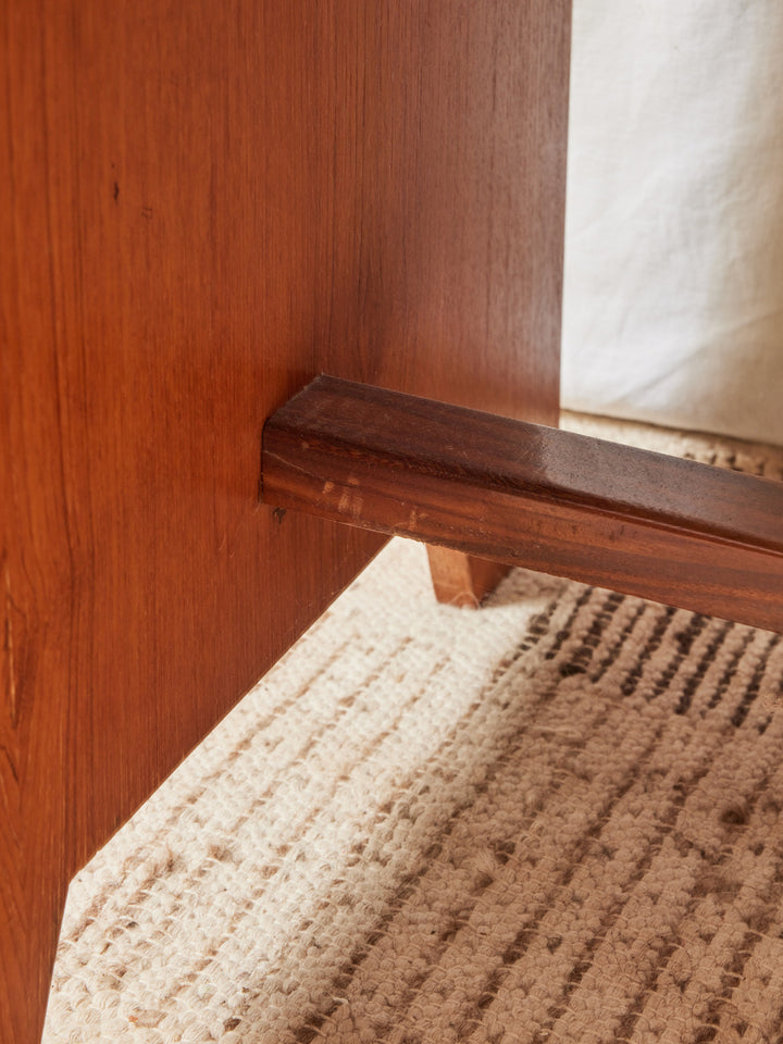 yvan-bureau-bois-482-7