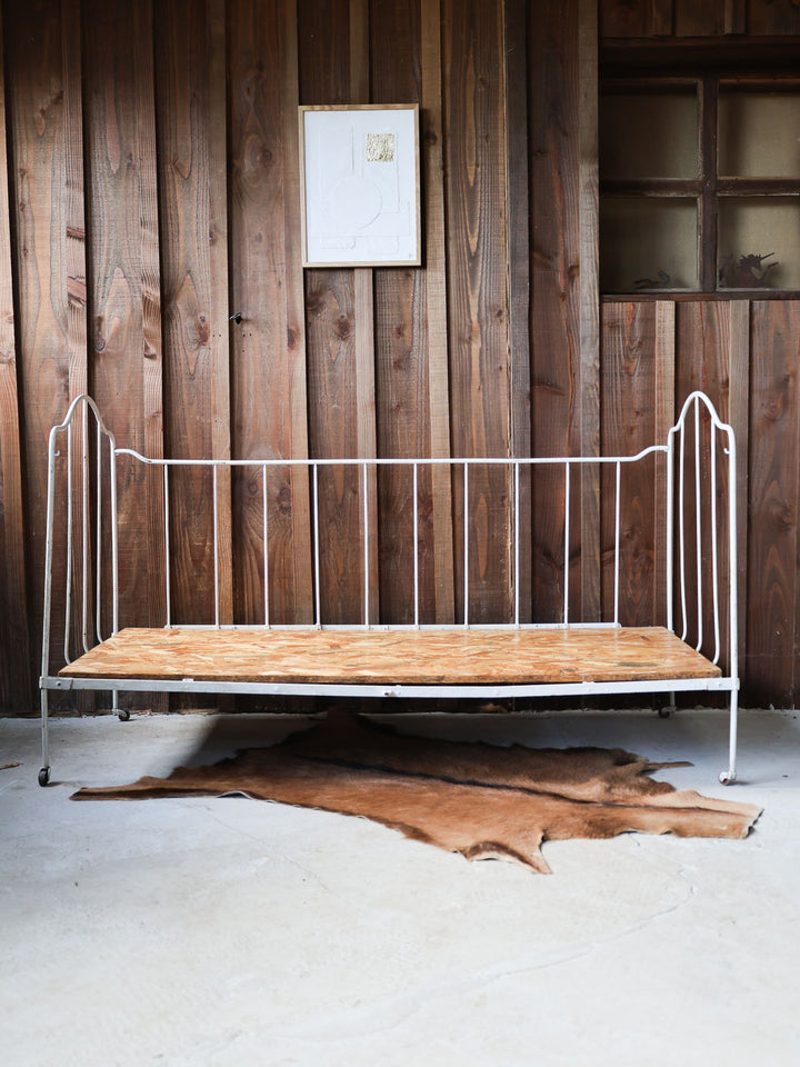 martine-banquette-metal-37-3