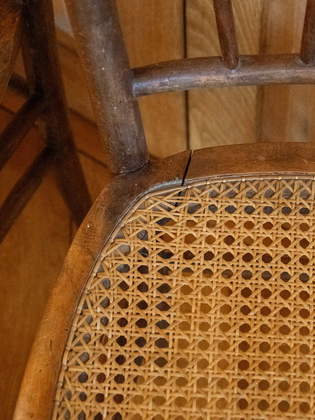 claude-chaise-bois-1041-10