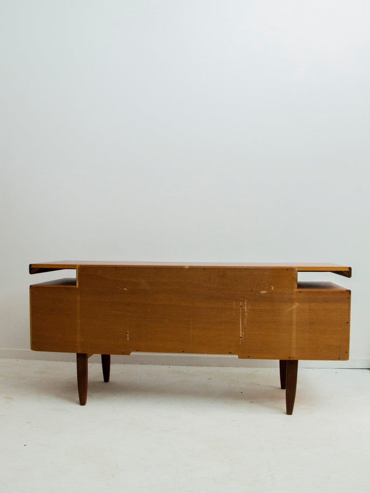 yvan-bureau-bois-202-12