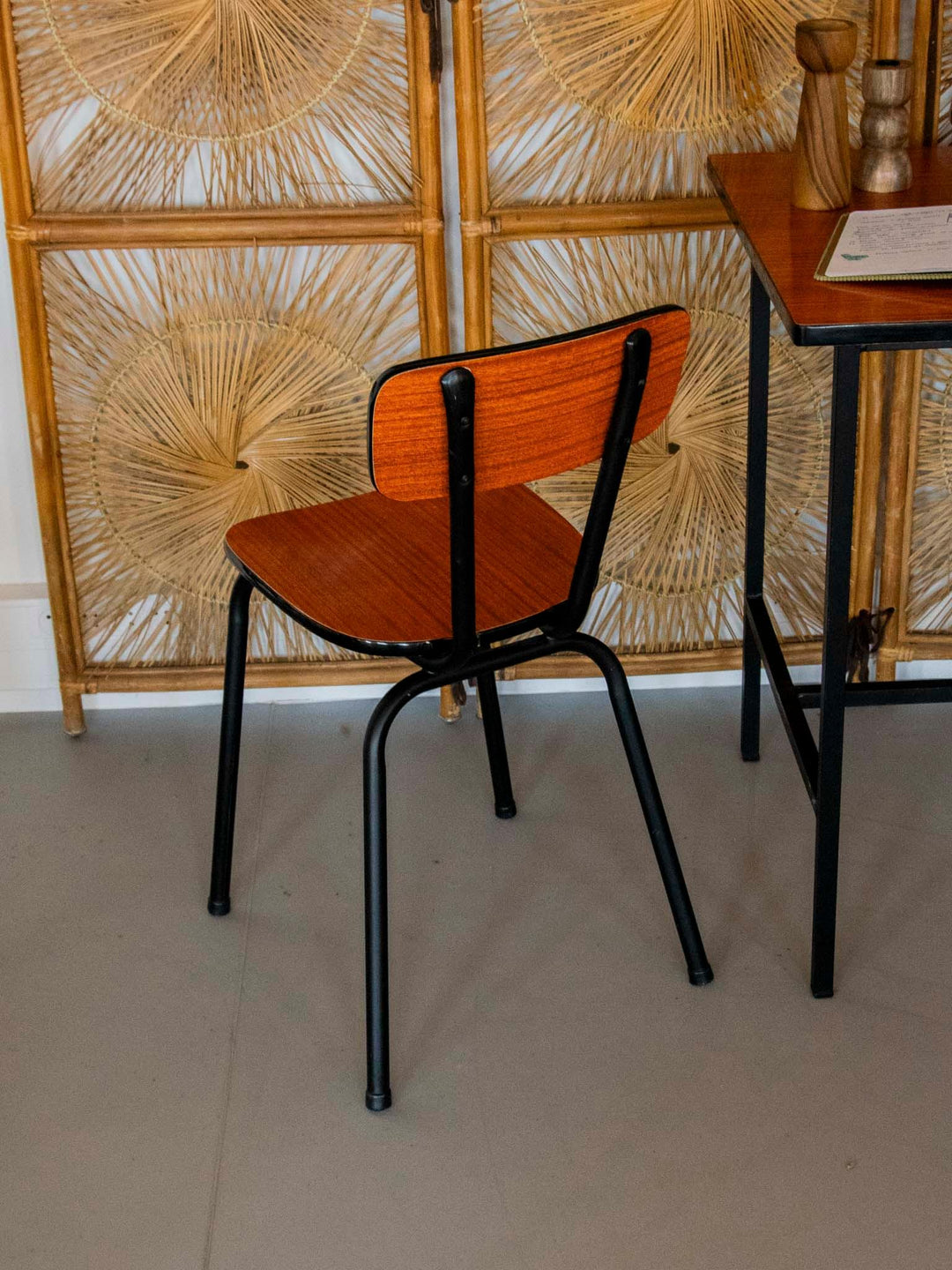 alma-chaise-formica-1452-3