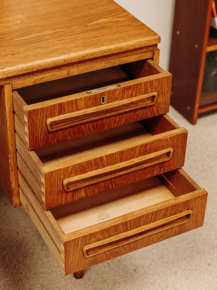 yvan-bureau-teck-596-5