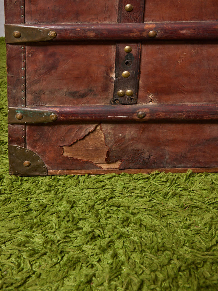 lucienne-malle-metal-269-10