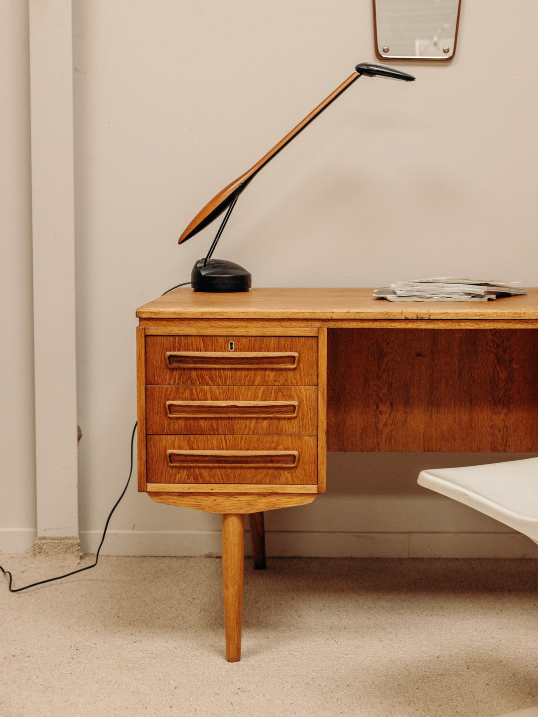 yvan-bureau-teck-596-8