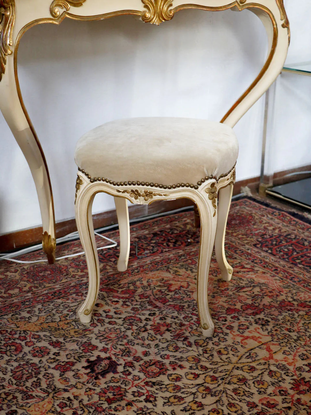 regis-tabouret-bois-834-2