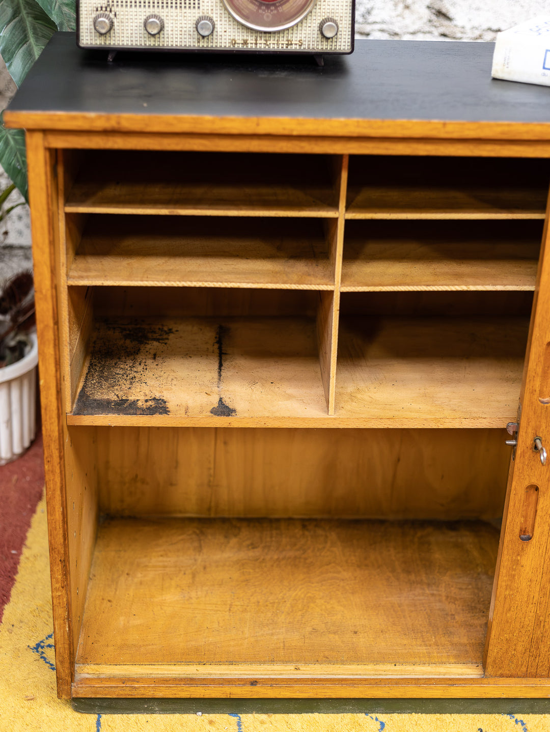 magda-armoire-bois-rangements-735-3