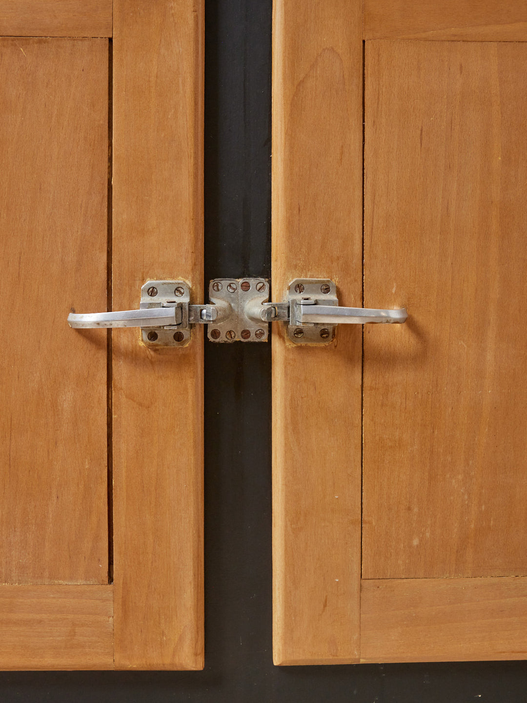 gilbert-buffet-bois-1465-5