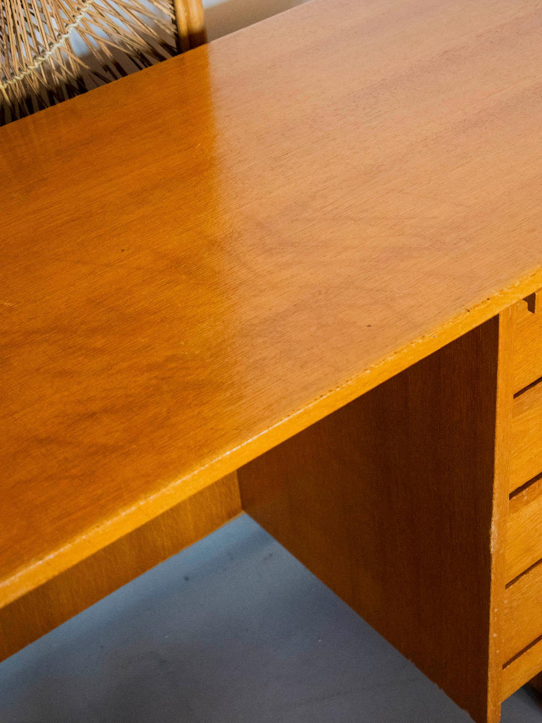 yvan-bureau-bois-526-9