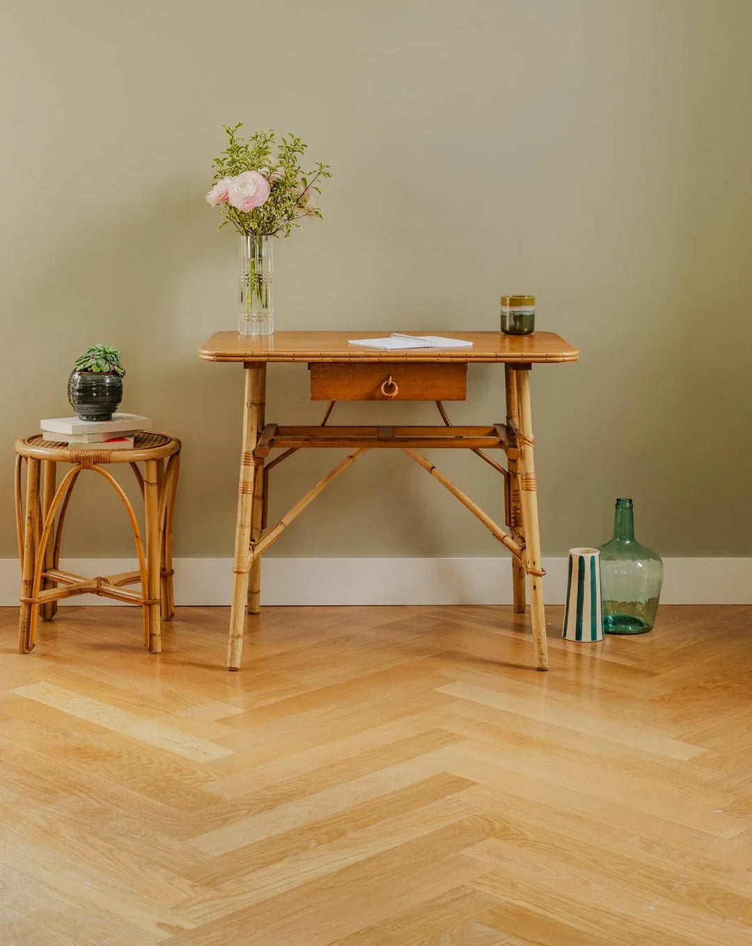 edouard-bureau-rotin-555-1