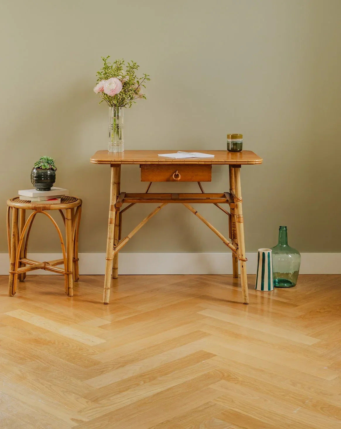 edouard-bureau-rotin-555-1