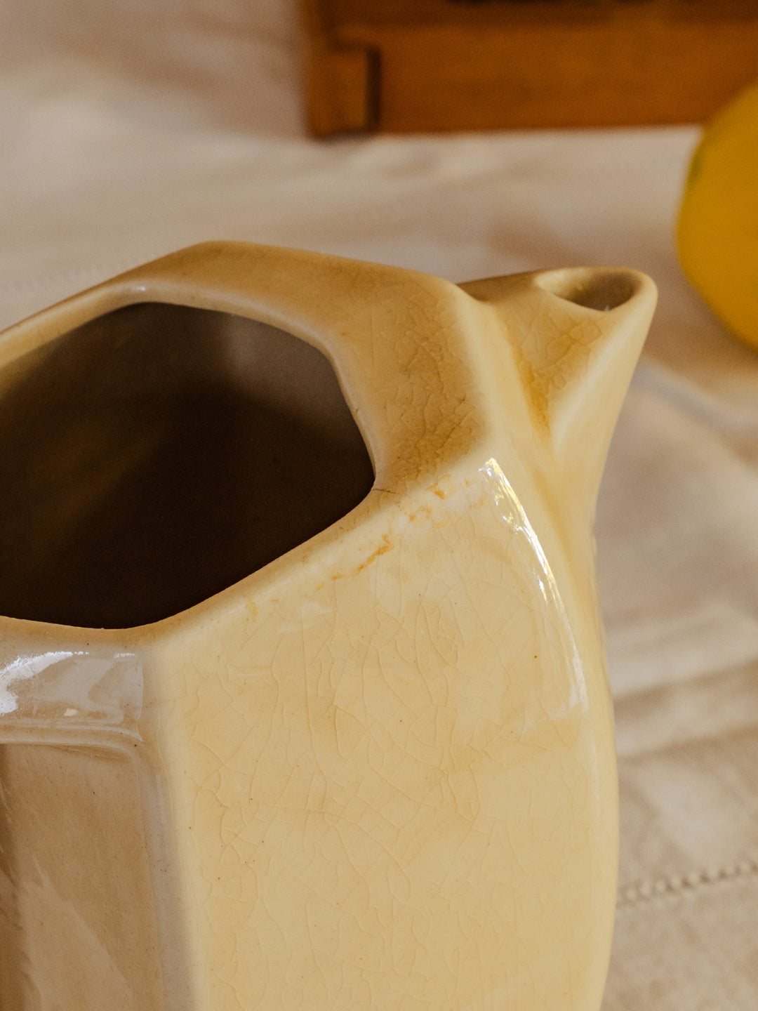 gabrielle-carafe-faience-168-5