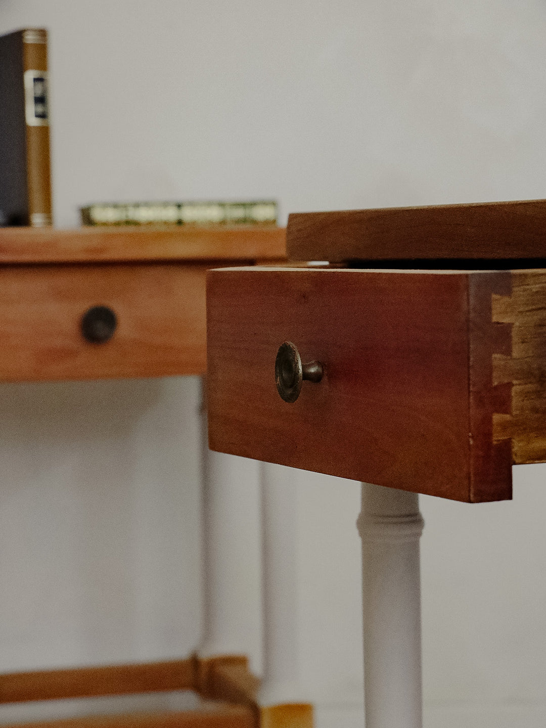 odile-table-chevet-peuplier-610-10