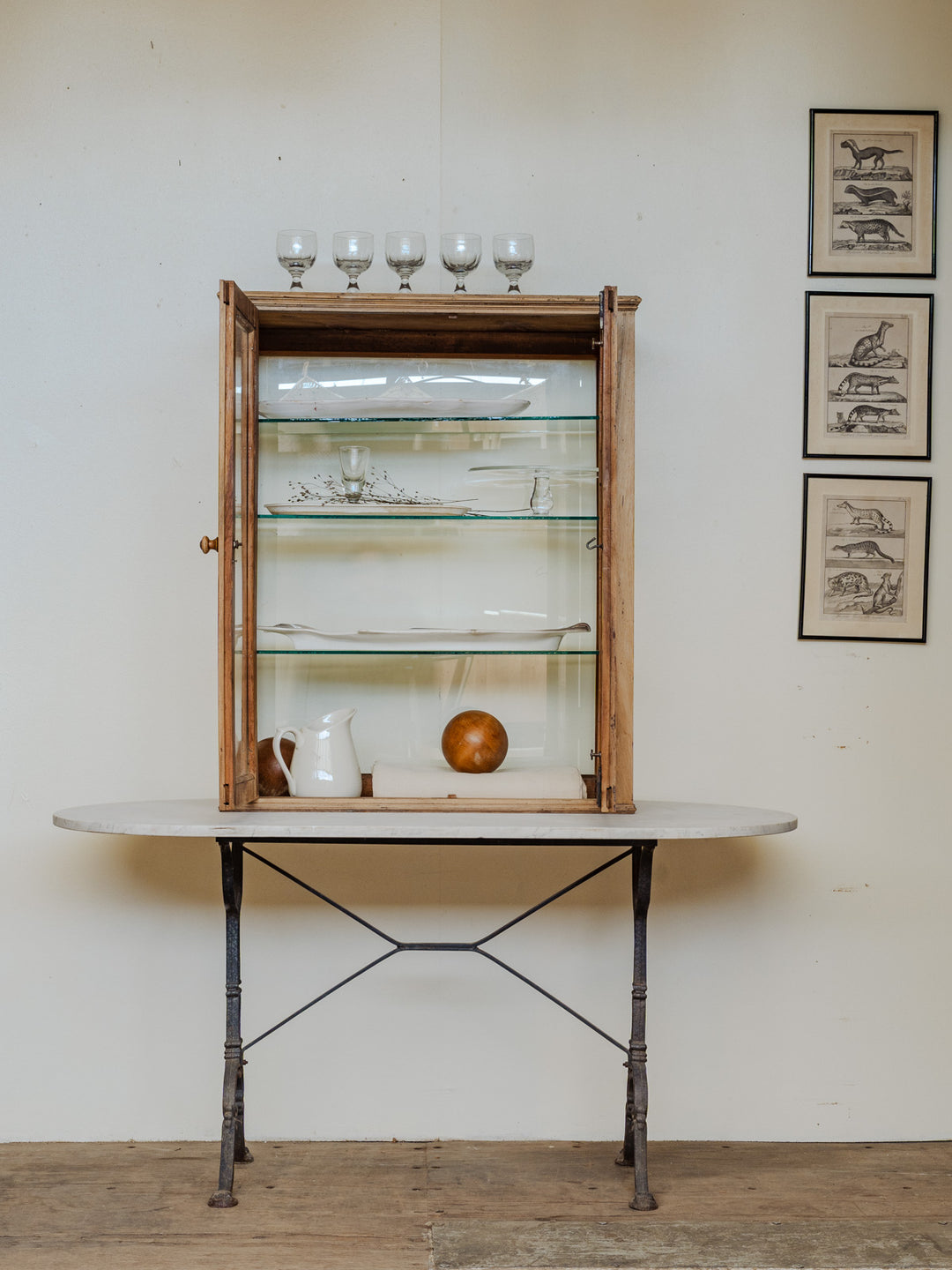 victoria-vitrine-noyer-103-4