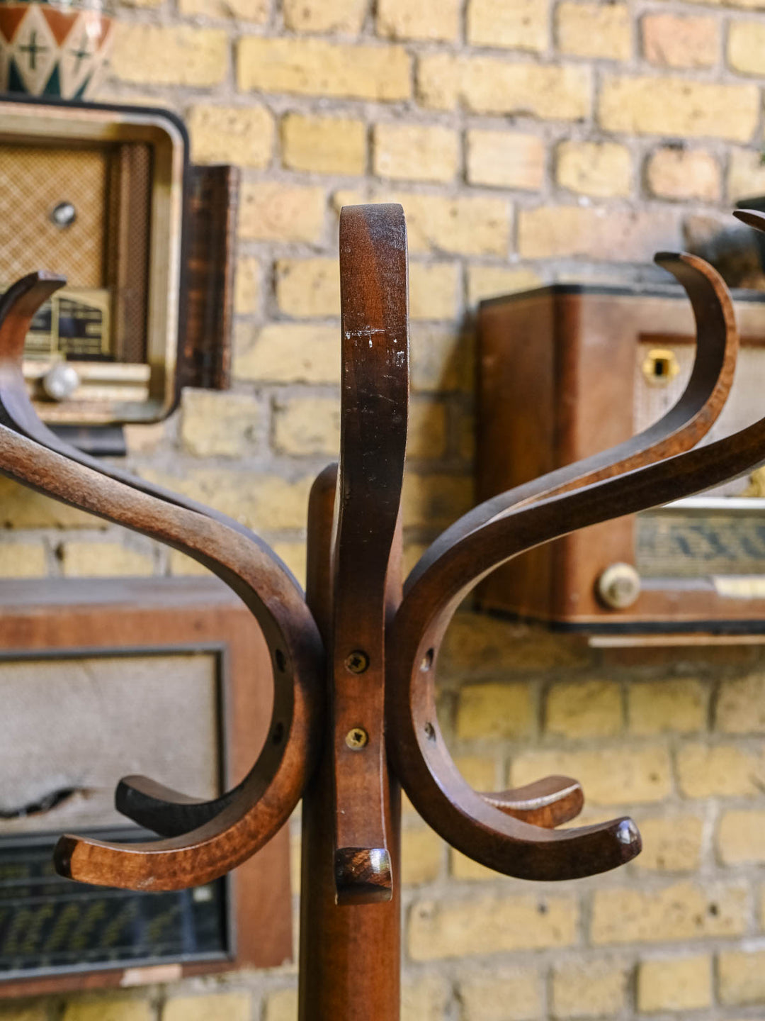 max-porte-manteau-bois-verni-460-4
