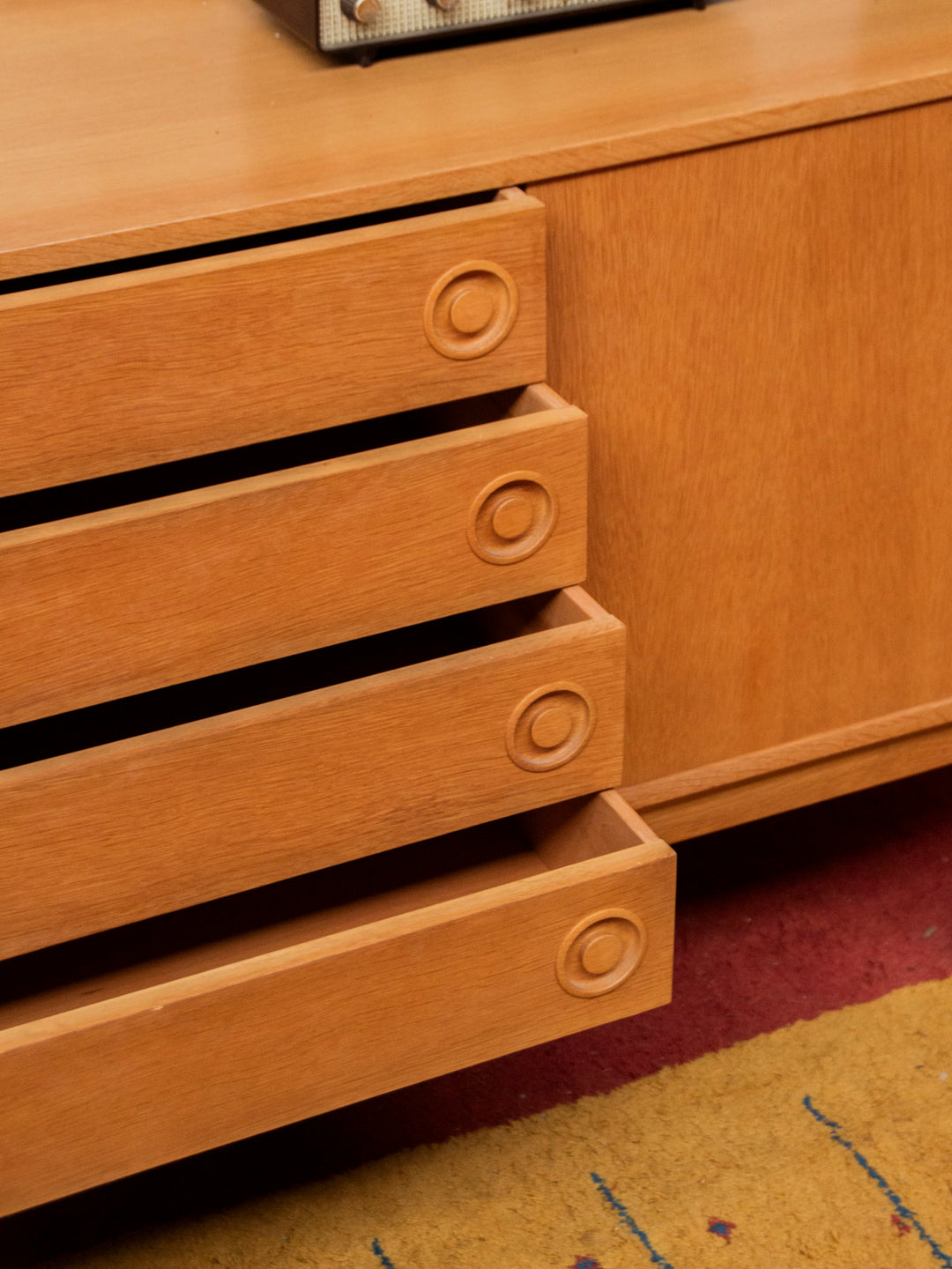 margaret-enfilade-bois-411-11