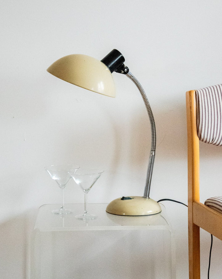 julia-lampe-à-poser-plastique-647-1