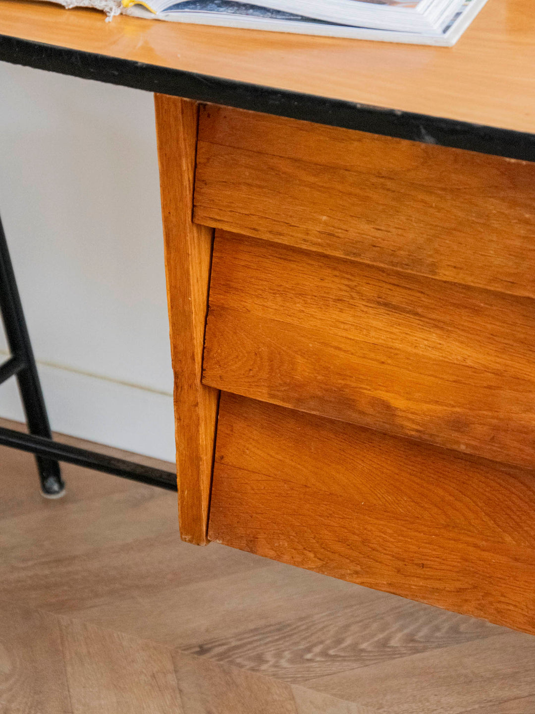 edouard-bureau-bois-680-13
