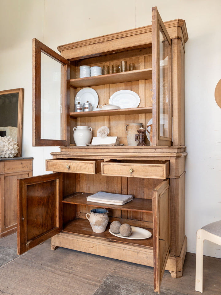 gilbert-buffet-noyer-1764-4