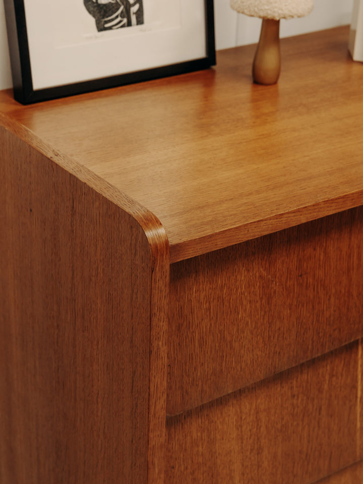 olga-commode-teck-389-8