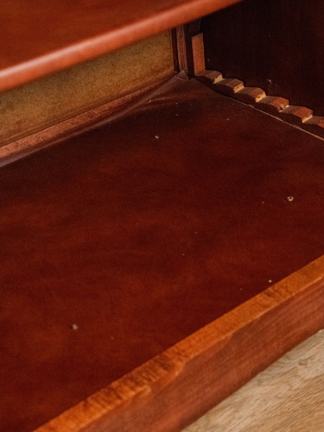 gilbert-buffet-bois-536-12