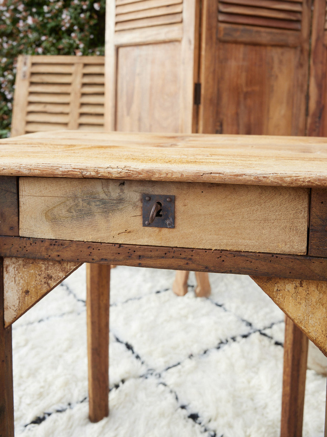francine-table-appoint-bois-vintage-chinée-1553-8