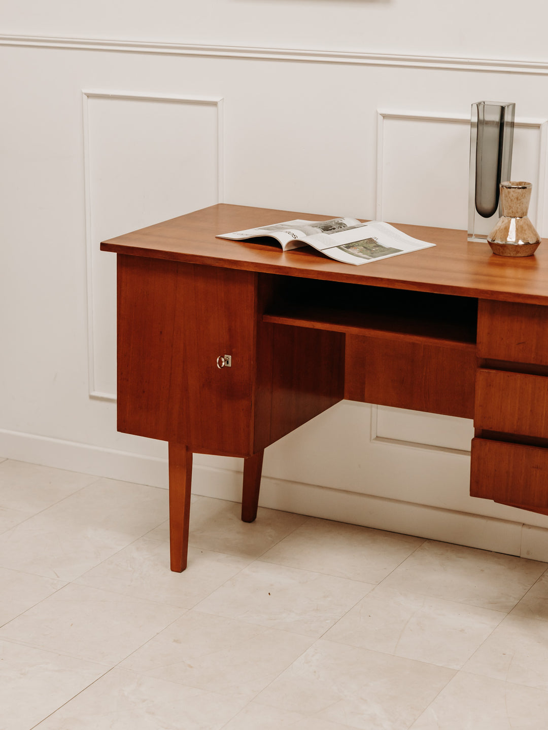 yvan-bureau-teck-451-5