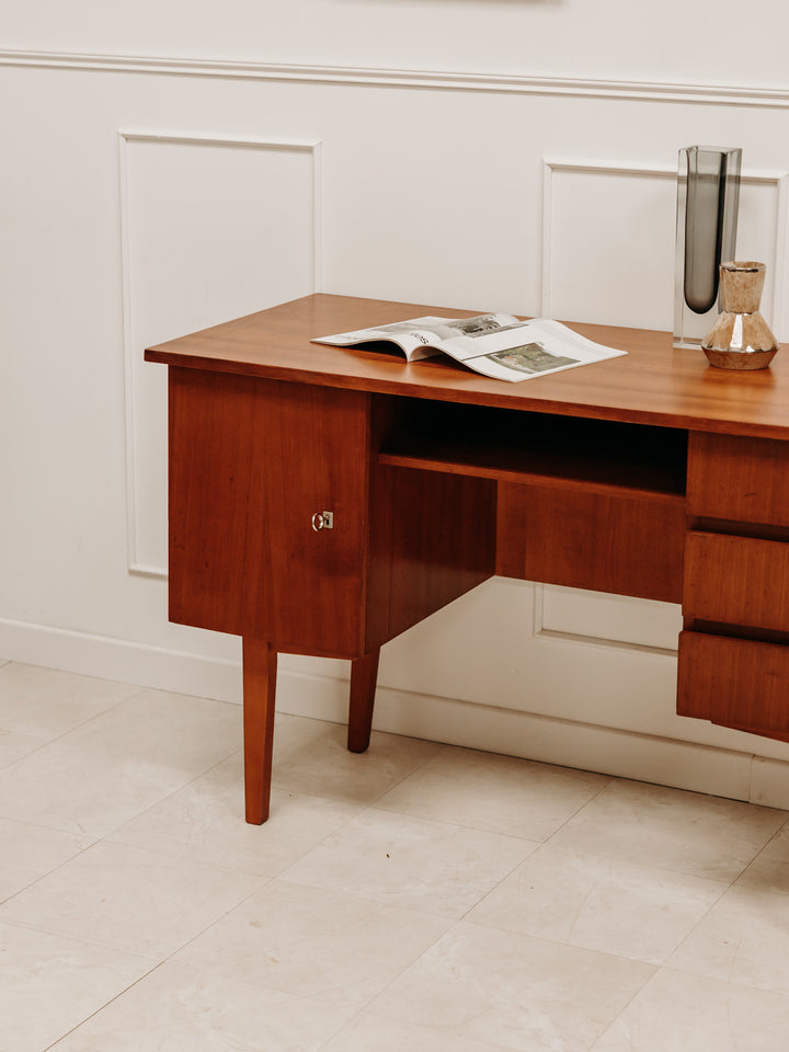yvan-bureau-teck-451-5