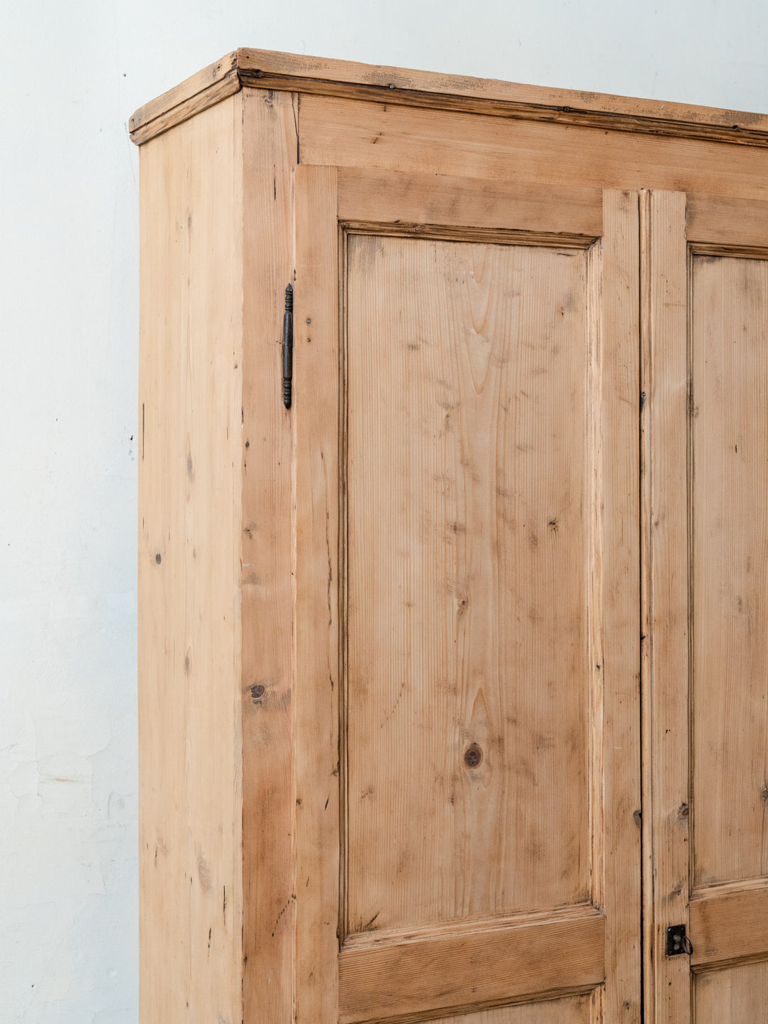 blandine-armoire-bois-542-9