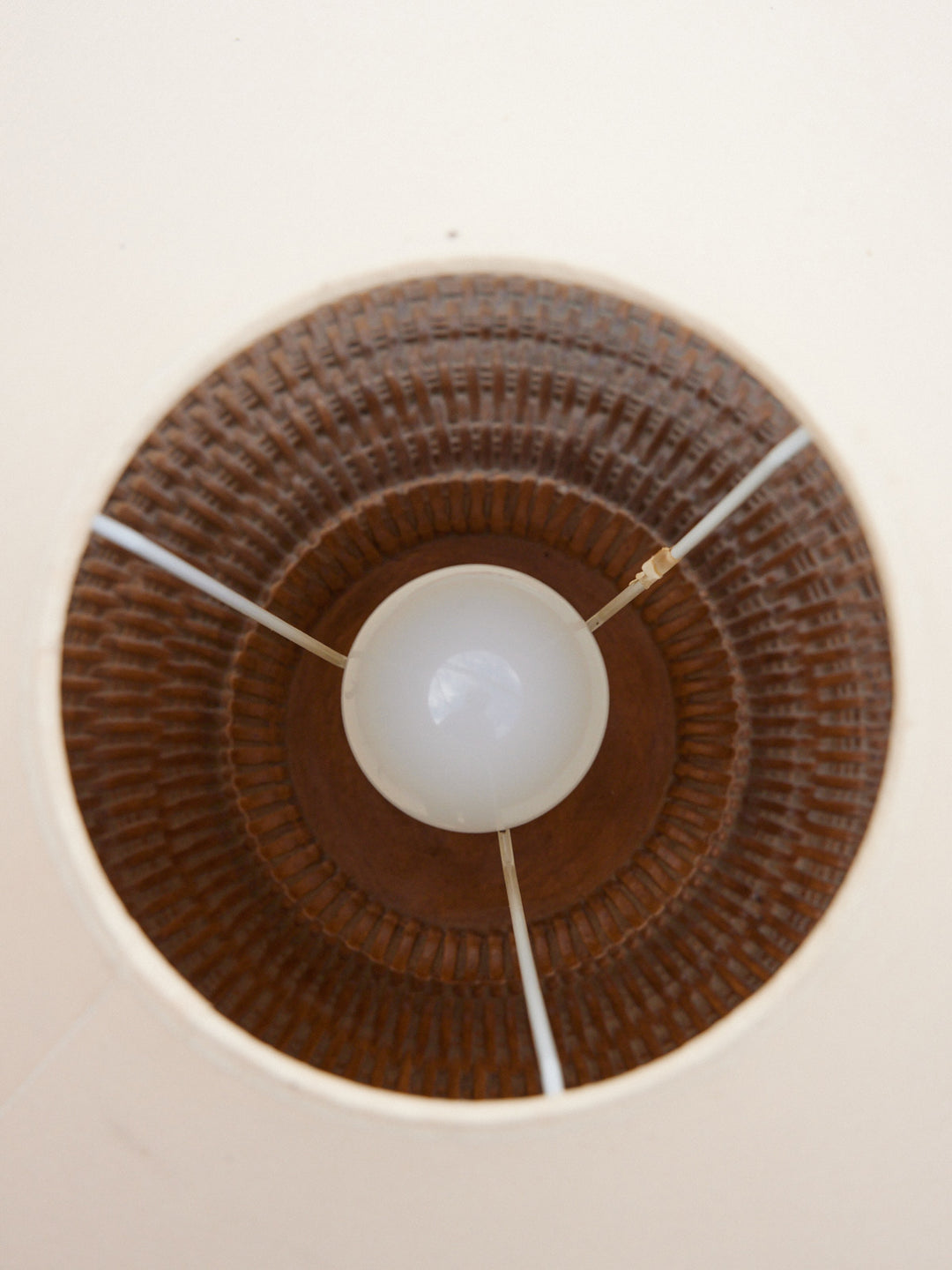 suzanne-lampe-a-poser-rotin-655-7