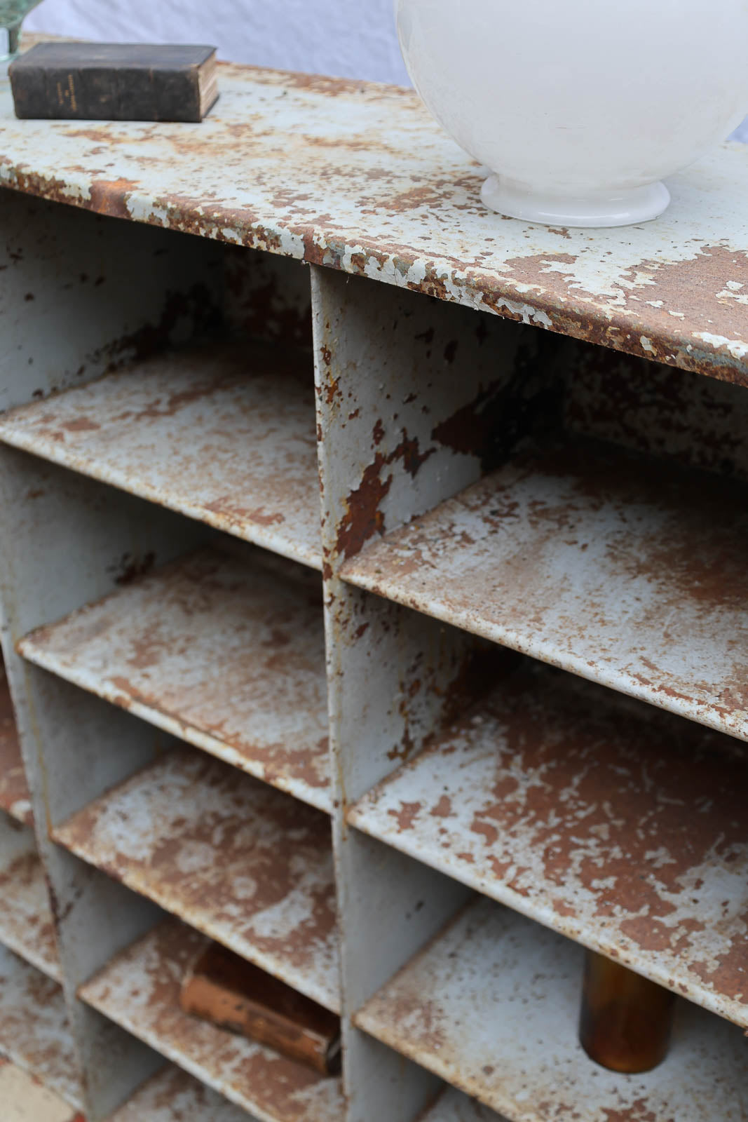 fernand-meuble-metier-metal-190-3