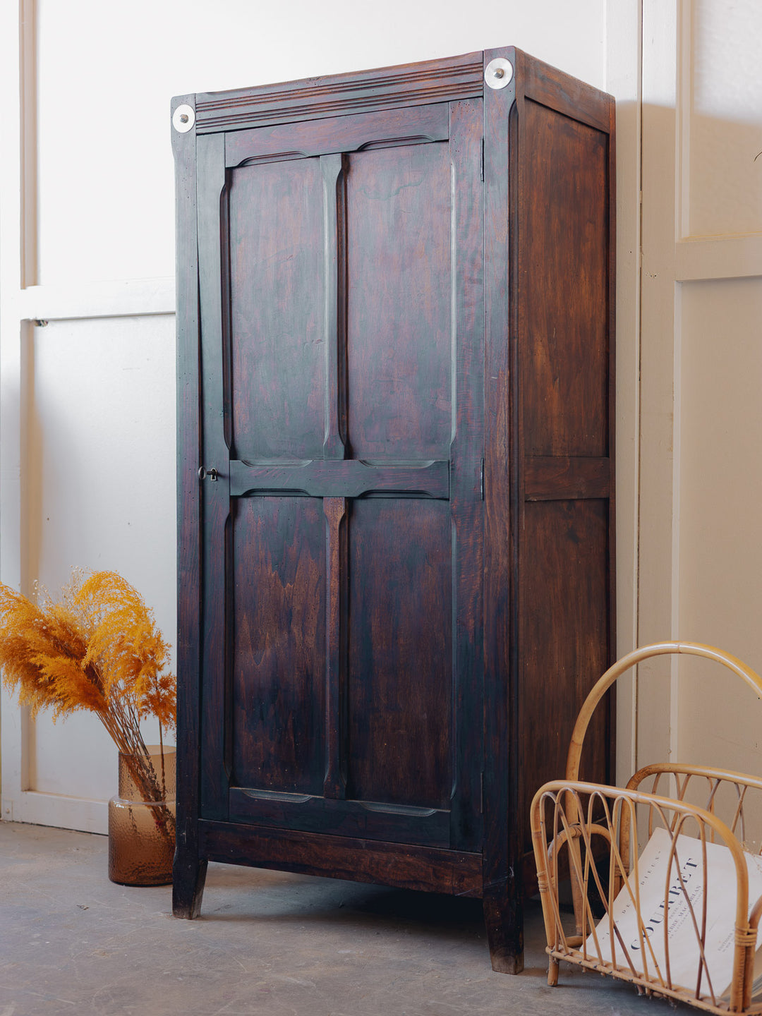 blandine-armoire-bois-fonce-parisienne-502-13