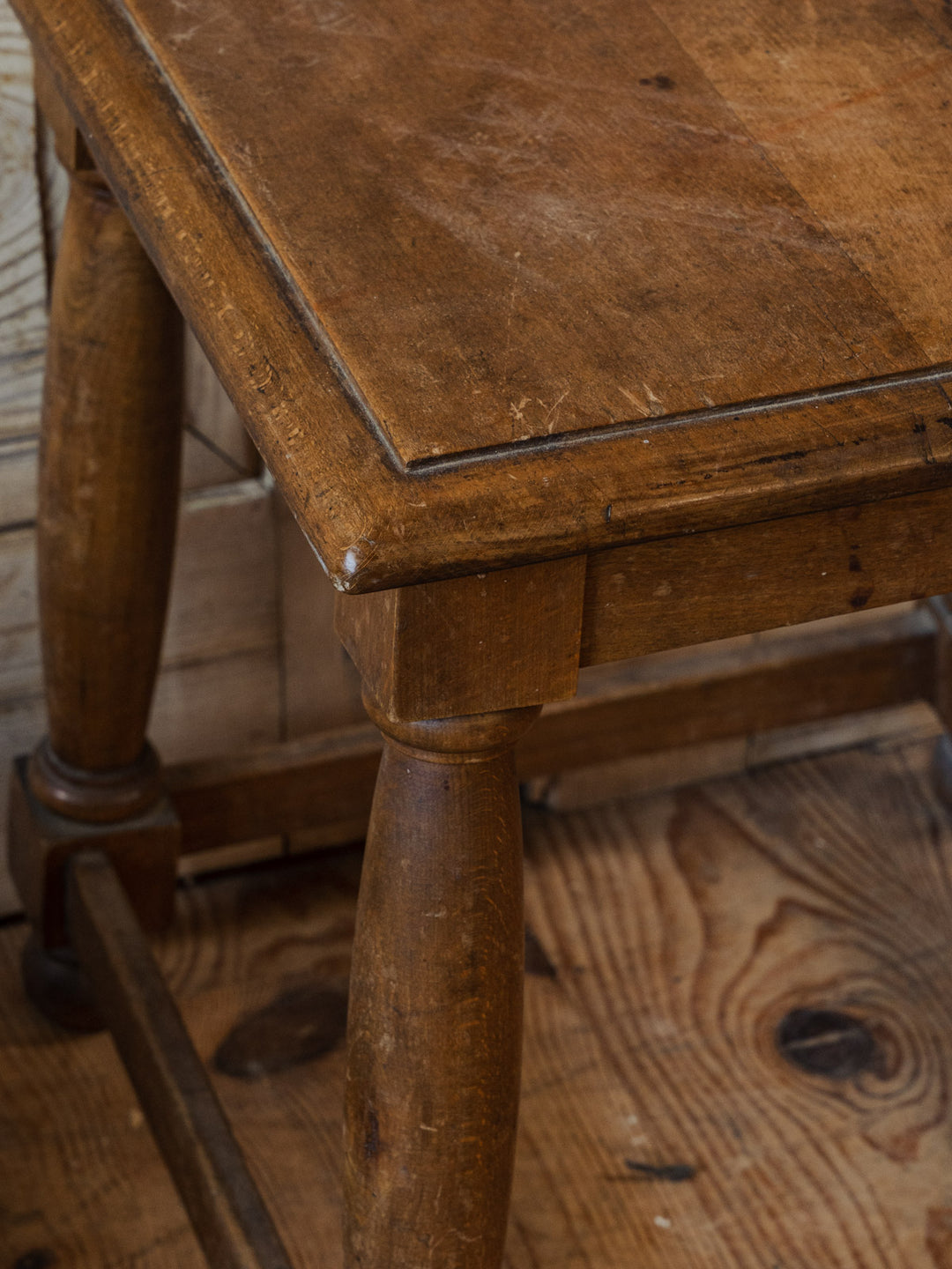 regis-tabouret-bois-1365-4