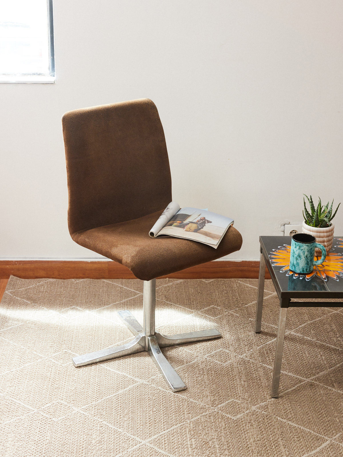 alma-chaise-chrome-1658-2