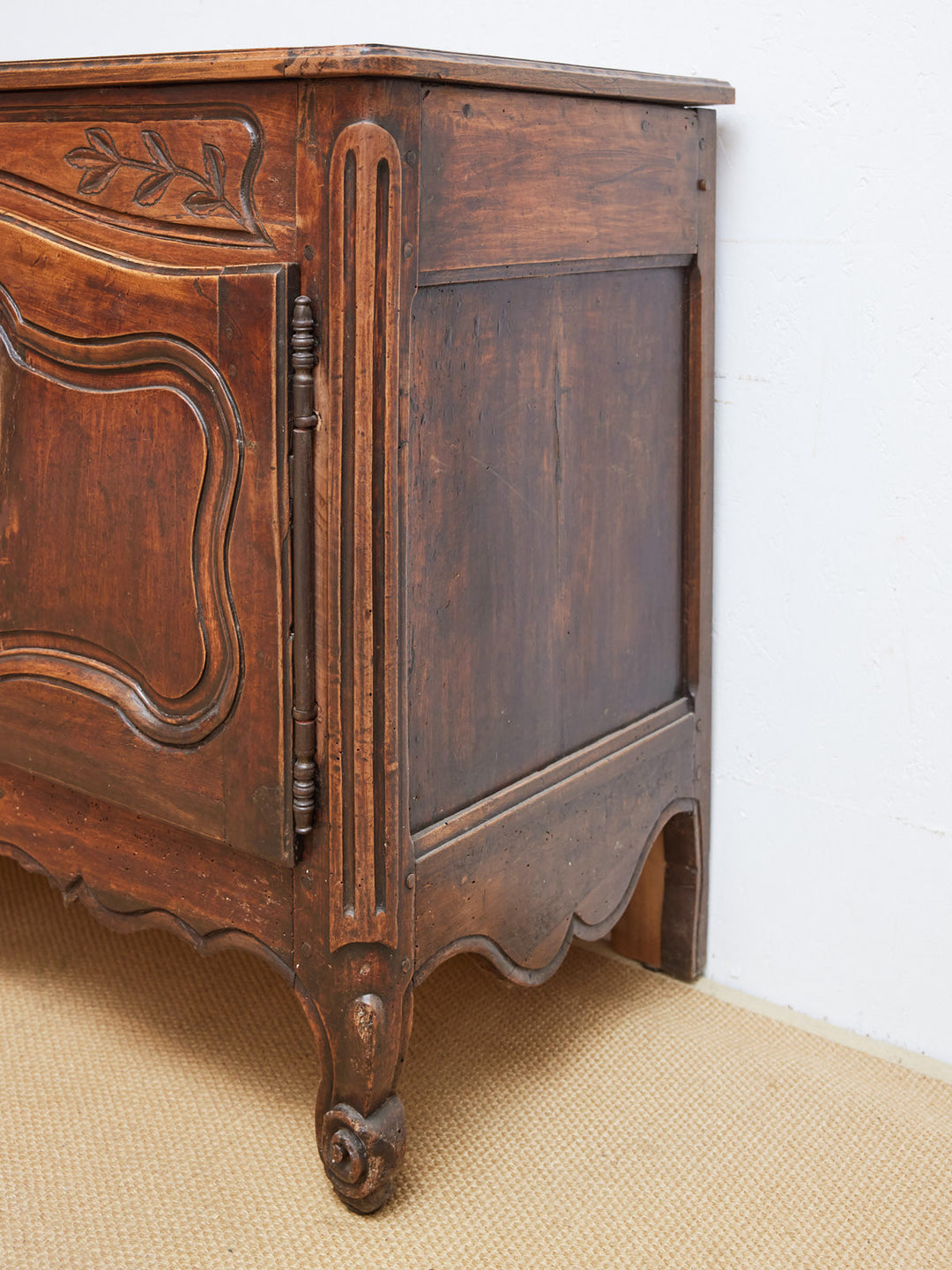 gilbert-buffet-bois-1742-4