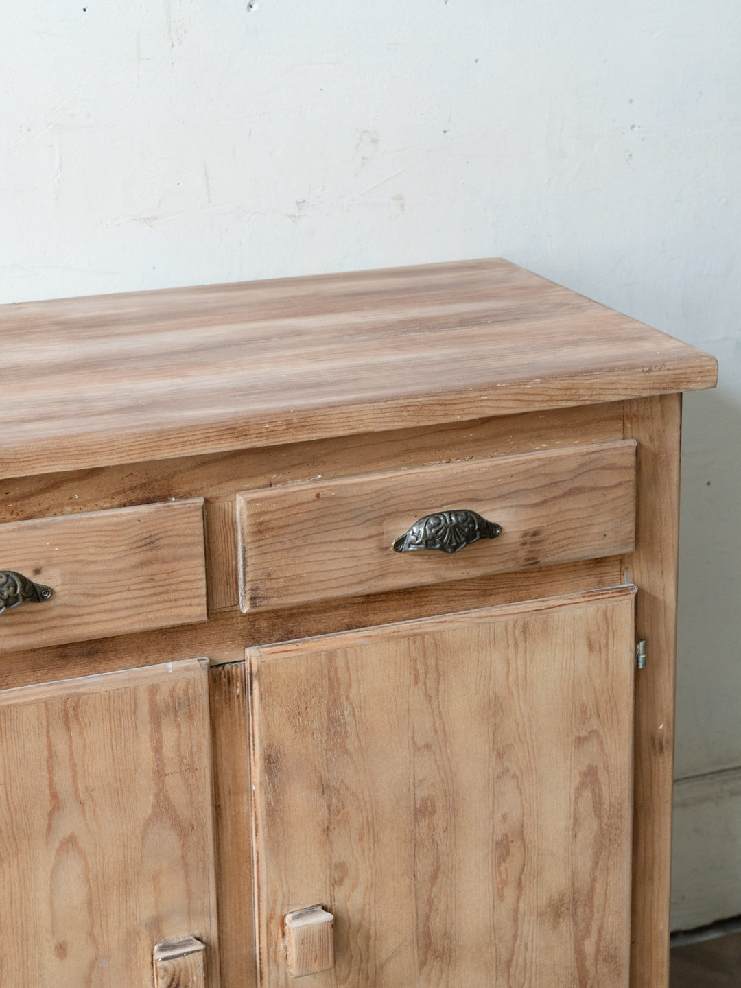 gilbert-buffet-bois-1804-7